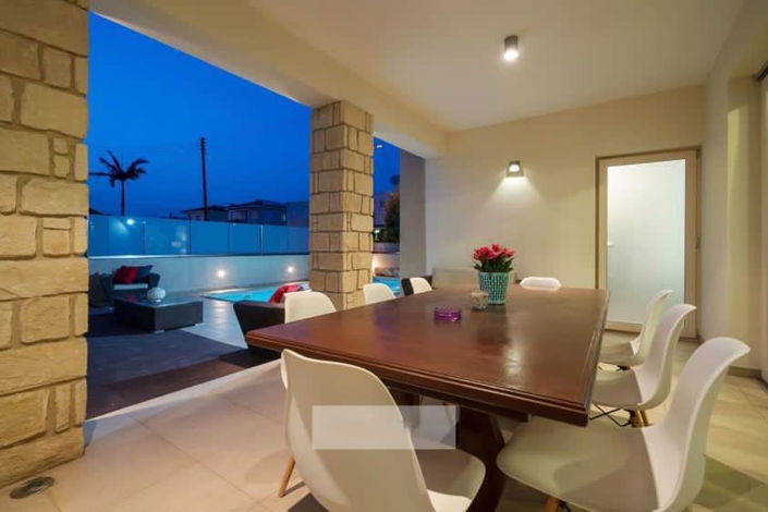 Image No.12-6 Bed House for sale