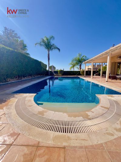 Image No.2-Maison de 3 chambres à vendre à Peyia