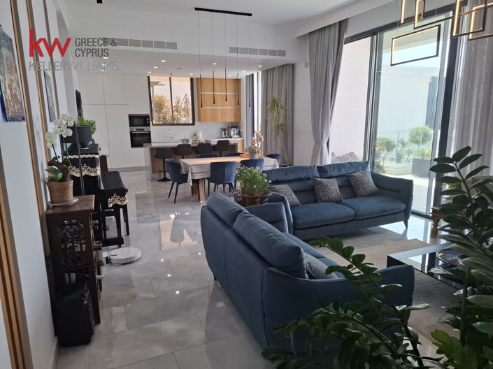 Image No.3-5 Bed Villa for sale