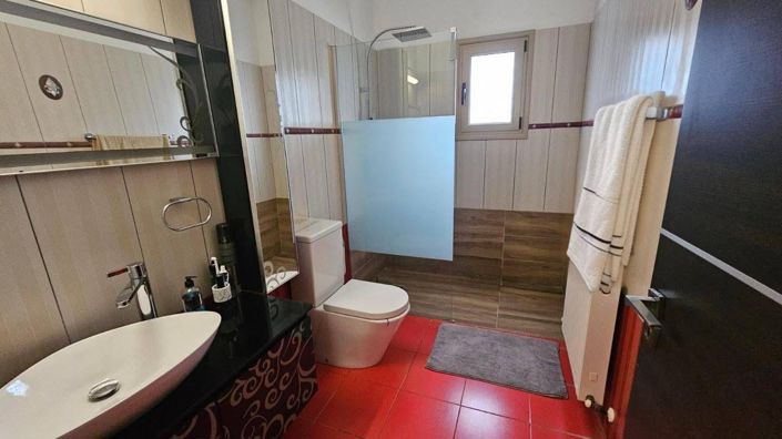 Image No.12-Maison de 5 chambres à vendre à Polemi