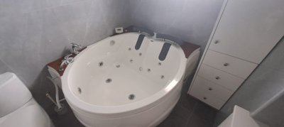 b6b8e5d1-f8a6-4268-92fd-856d34efdcd6