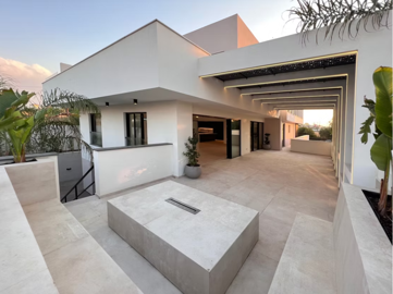 ad868f45-bb3d-4f26-b4b6-a1041d6b1d60