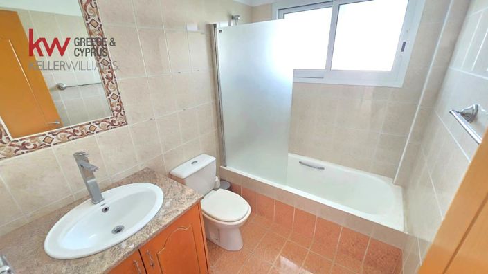 Image No.16-2 Bed Apartment for sale