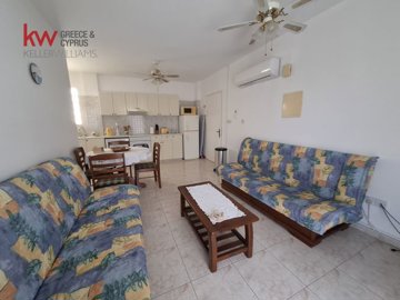 52d049d8-9d9f-4d22-bd4d-b1df3d0e5f5f