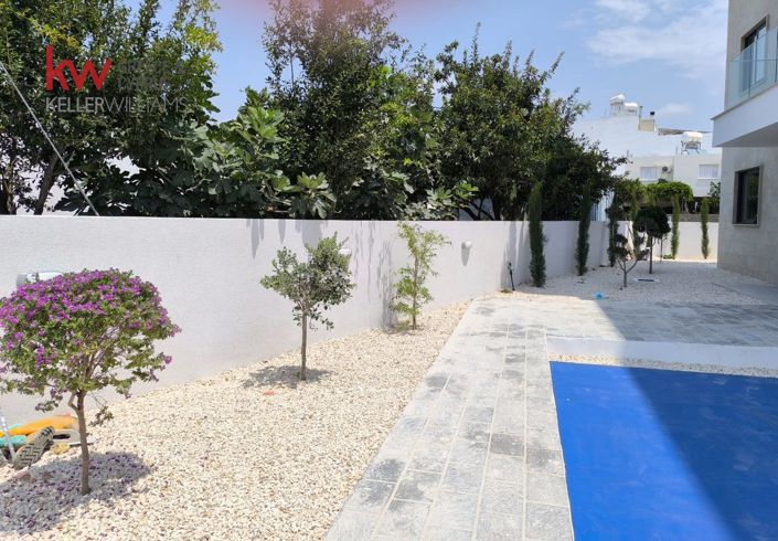 Image No.8-2 Bed Apartment for sale