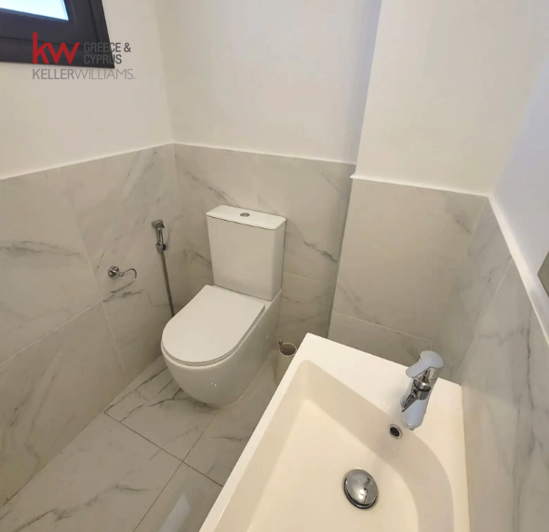 Image No.10-2 Bed House for sale