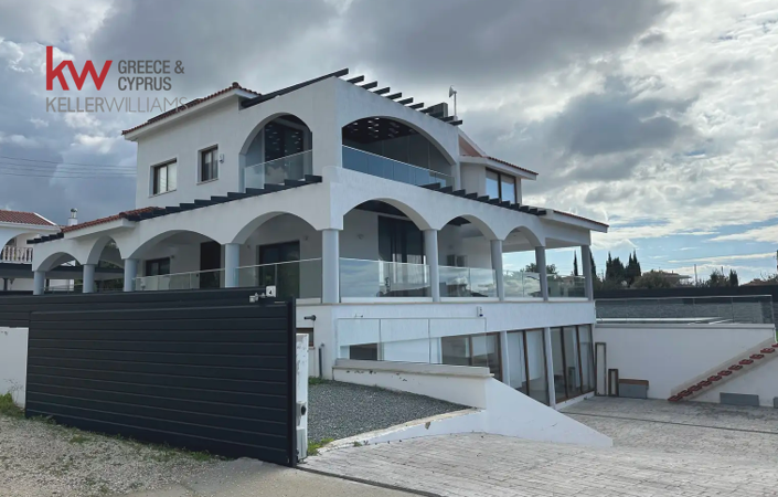 Image No.12-Maison de 8 chambres à vendre à Peyia