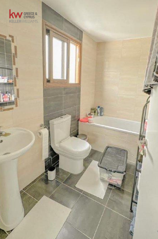 Image No.8-Maison de 8 chambres à vendre à Peyia