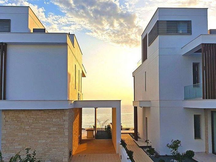 Image No.11-Maison de 4 chambres à vendre à Kissonerga