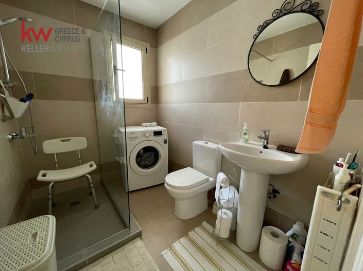 Image No.8-2 Bed Bungalow for sale