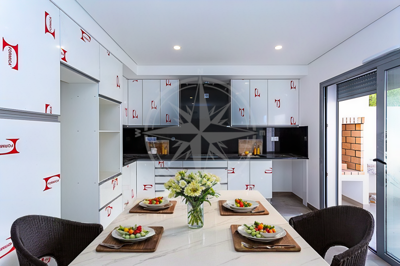 1987-339361-0086b5b4f2b294297643049c268e89554