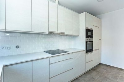 1987-349669-0086b5b4f2b294297643049c268e89554