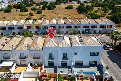 1987-349669-0086b5b4f2b294297643049c268e89554