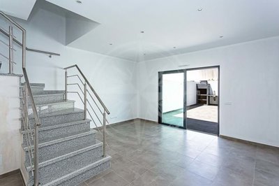 1987-349669-0086b5b4f2b294297643049c268e89554