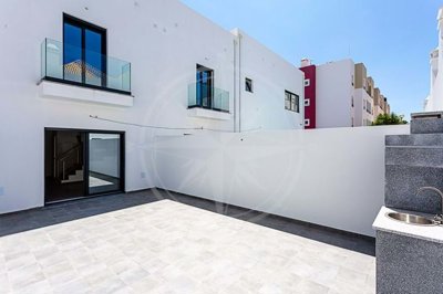 1987-349669-0086b5b4f2b294297643049c268e89554