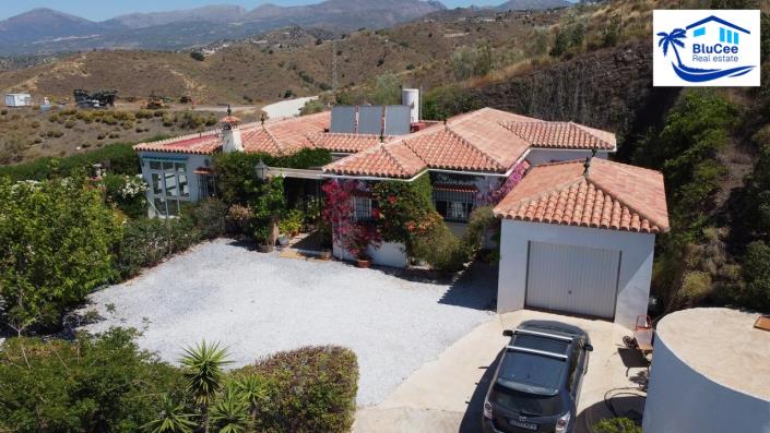 Image No.9-5 Bed House/Villa for sale