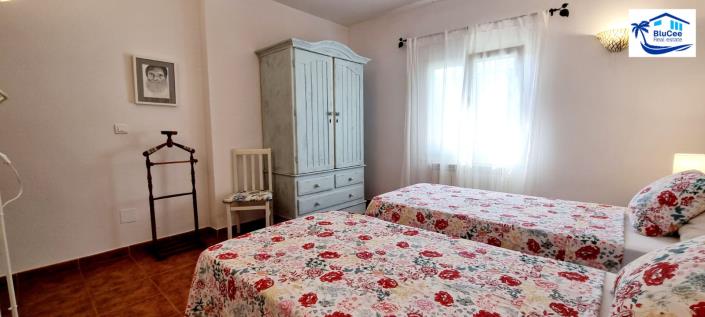 Image No.23-2 Bed Semi-Detached for sale