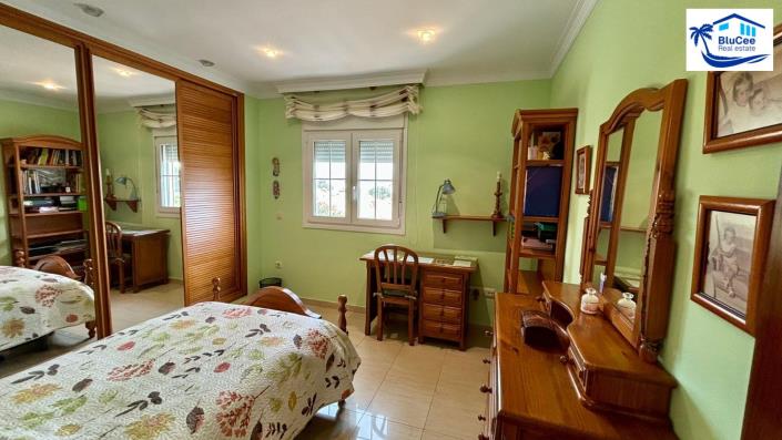 Image No.37-6 Bed House/Villa for sale