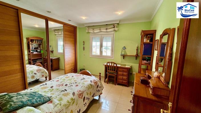 Image No.35-6 Bed House/Villa for sale