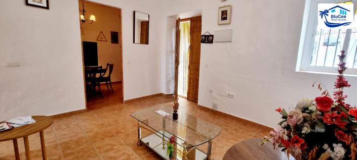 Image No.7-4 Bed Village House for sale