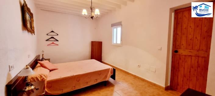 Image No.15-4 Bed Village House for sale