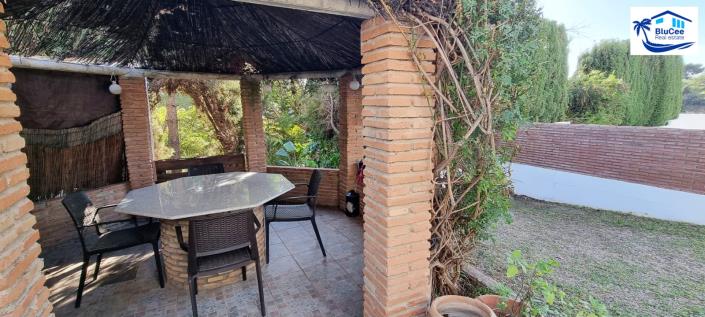 Image No.5-10 Bed Villa / Detached for sale