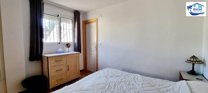 Image No.29-10 Bed Villa / Detached for sale