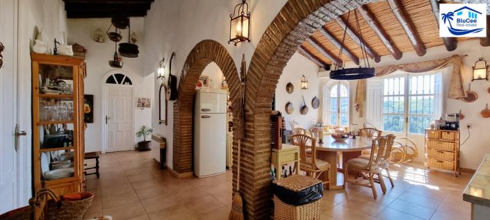 Image No.27-3 Bed Villa for sale