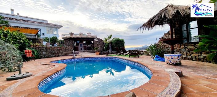 Image No.3-Maison / Villa de 6 chambres à vendre à Sayalonga