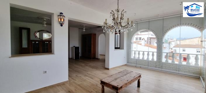 Image No.8-Maison de village de 2 chambres à vendre à Cutar