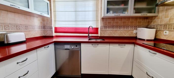 Image No.10-5 Bed Villa for sale