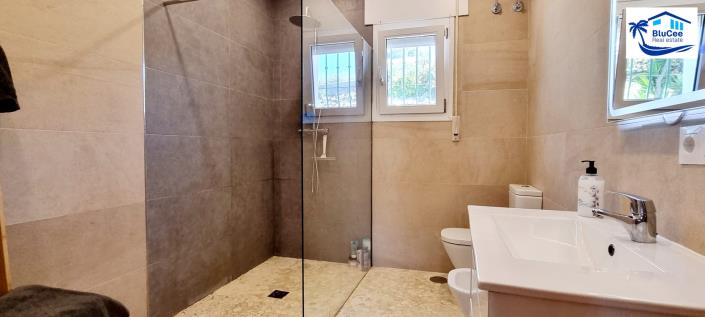 Image No.26-3 Bed Villa for sale