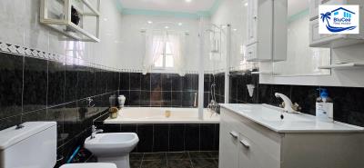 For-sale-one-level-independent-property--22-