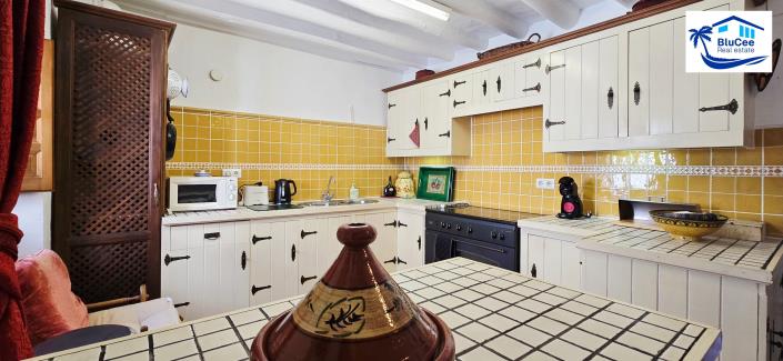 Image No.24-3 Bed Village House for sale