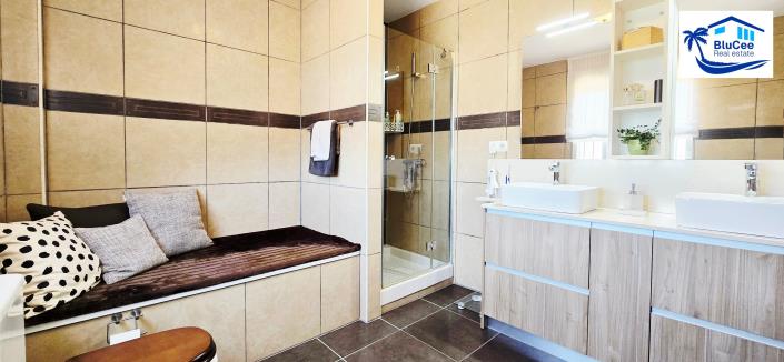 Image No.32-3 Bed Villa for sale