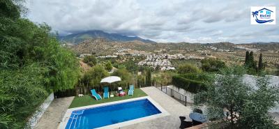 For-sale-house-with-stunning-views-of-La-Maroma--8-