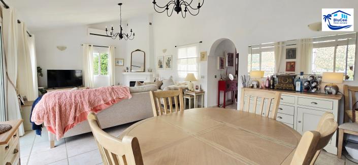 Image No.21-3 Bed Chalet for sale