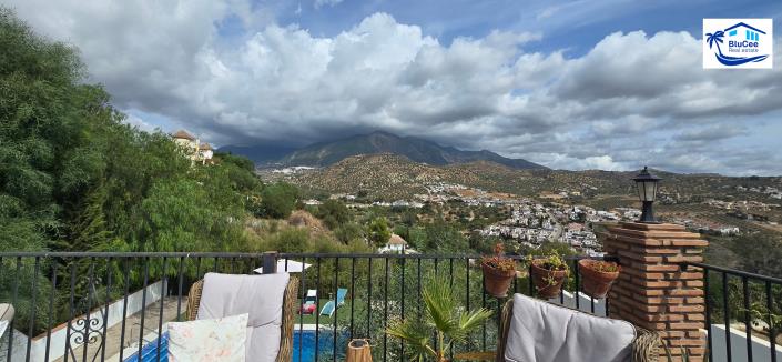 Image No.39-3 Bed Chalet for sale