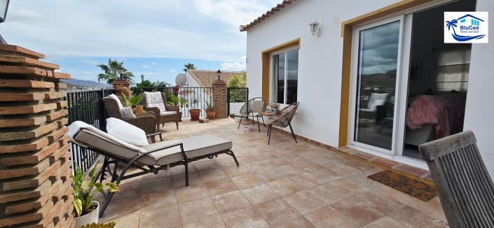 Image No.15-3 Bed Chalet for sale