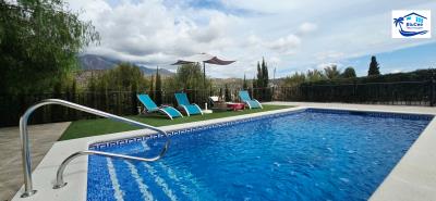 For-sale-house-with-stunning-views-of-La-Maroma--21-