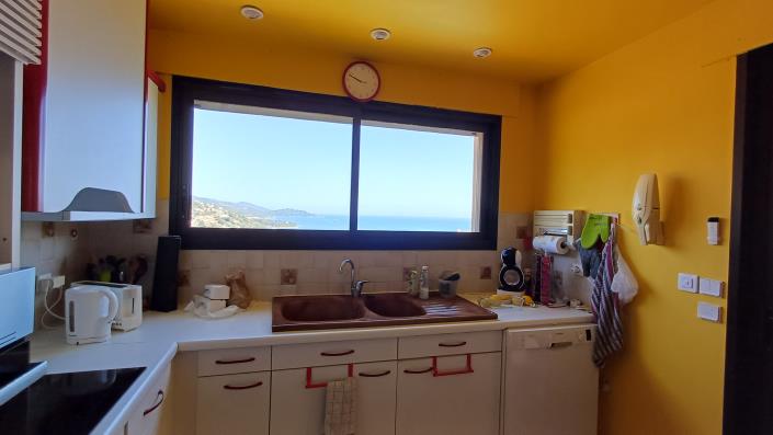 Image No.5-Villa de 2 chambres à vendre à Le Lavandou