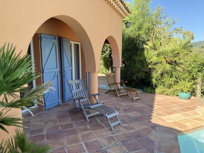 Image No.3-Villa de 5 chambres à vendre à Le Lavandou