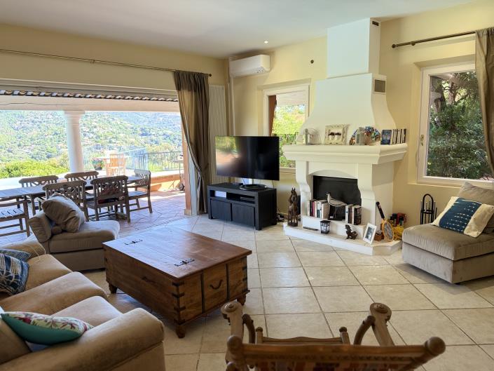 Image No.4-Villa de 5 chambres à vendre à Le Lavandou