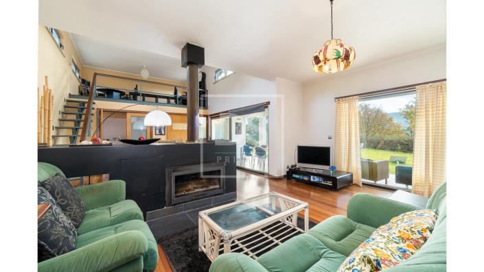 Image No.8-3 Bed House for sale