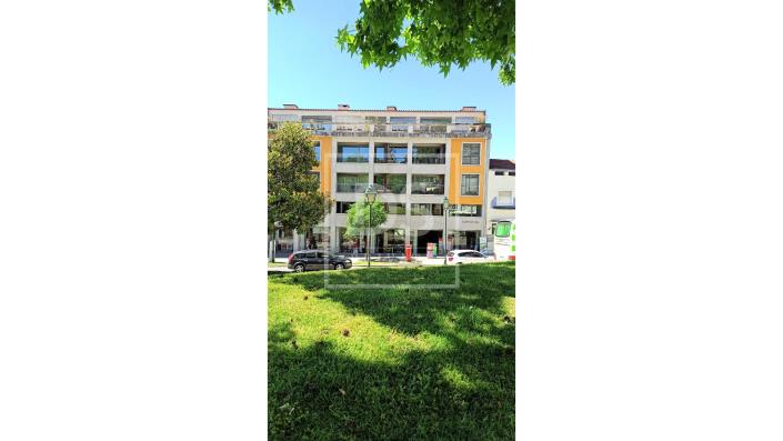 Image No.3-Commercial à vendre à Fafe