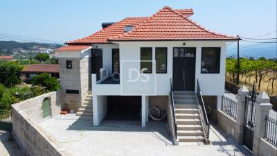 8_038f63ce-c153-4487-97a9-d783dd8d455f