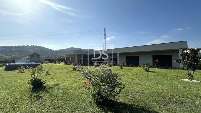 Image No.13-Maison de 4 chambres à vendre à Amarante