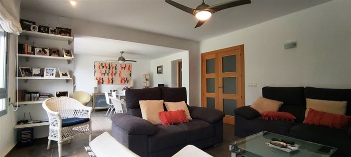 Image No.8-3 Bed Villa for sale