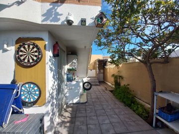 o1im0i6asbt4dkduq0unavrup1l