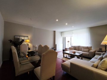 o1j8e9fl4k1923e8b1962jst9j543